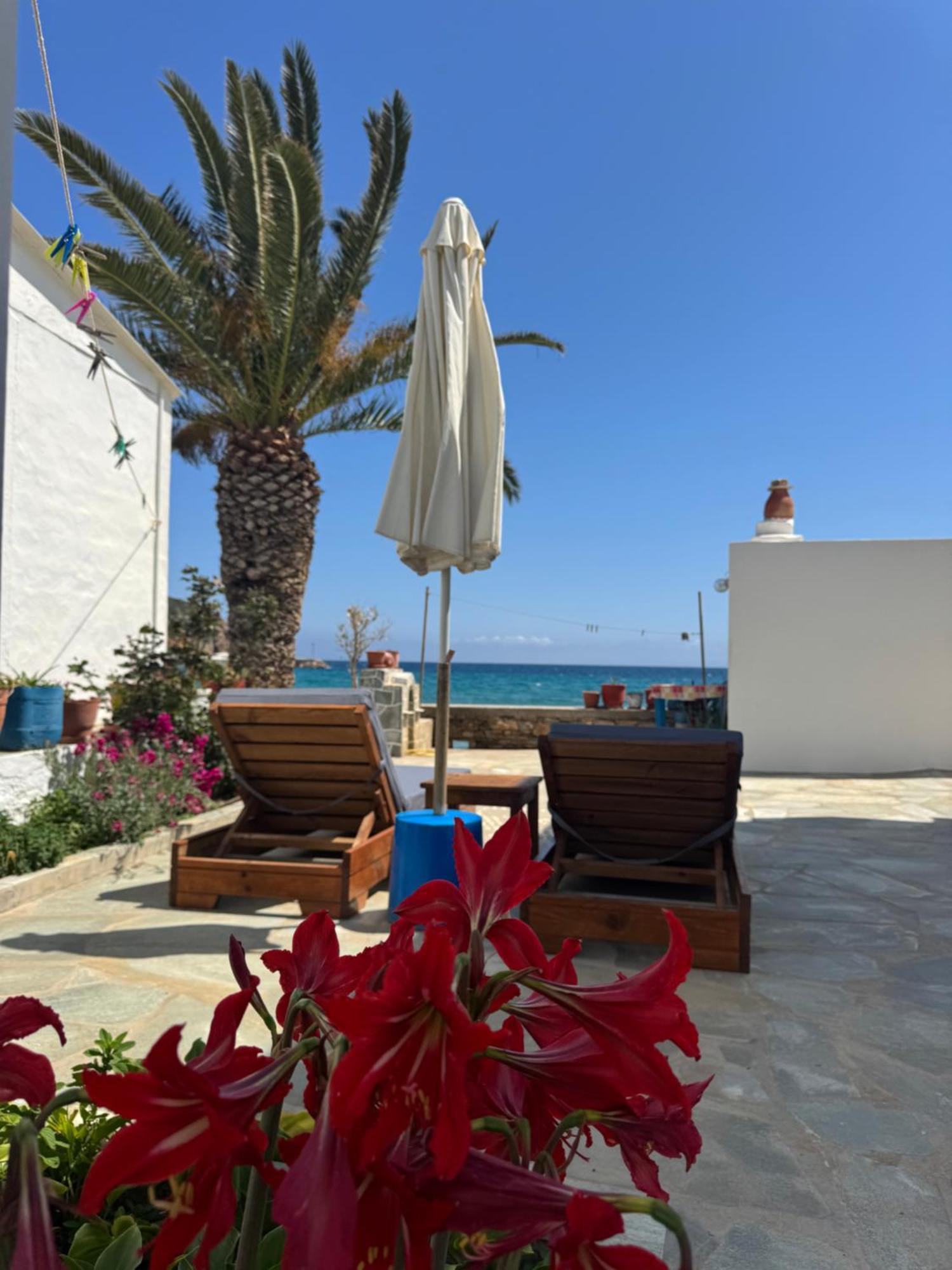 Petradi Sifnos Aparthotel Platis Gialos  Exteriör bild